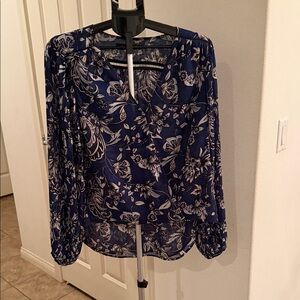 White House Black Market Navy and White Floral V-Neck Blouse